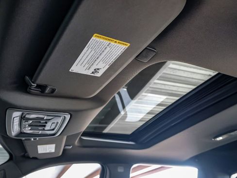 Used 2025 Chevrolet Silverado 3500 High Country w/ High Country Premium Package image 22