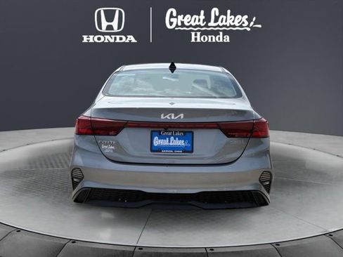 Used 2022 Kia Forte LXS FWD image 5