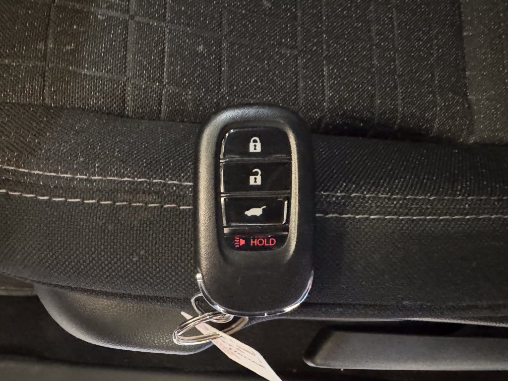 Used 2025 Honda HR-V LX image 17