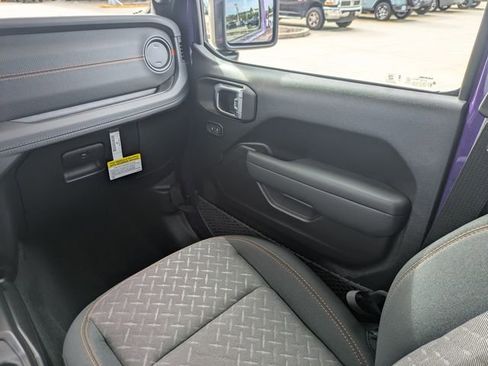 New 2026 Jeep Gladiator Mojave image 18