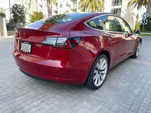 Used 2019 Tesla Model 3 Standard Range Plus image 12