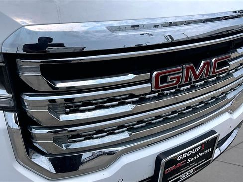 Used 2022 GMC Acadia SLT w/ Preferred Package FWD image 30