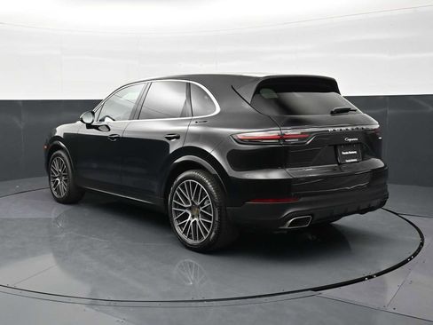 Certified 2021 Porsche Cayenne AWD/4WD image 3