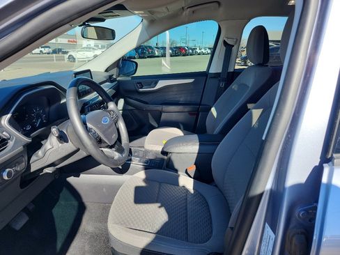 Used 2022 Ford Escape SE w/ SE Sport Appearance Package image 15