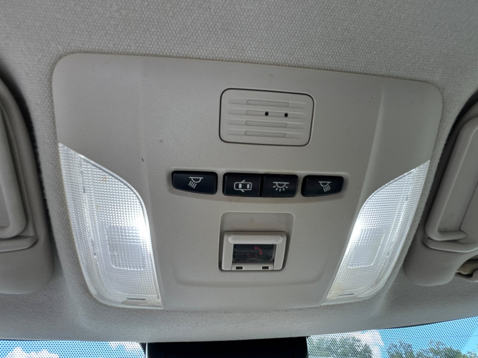 Used 2021 Toyota Corolla LE FWD image 24