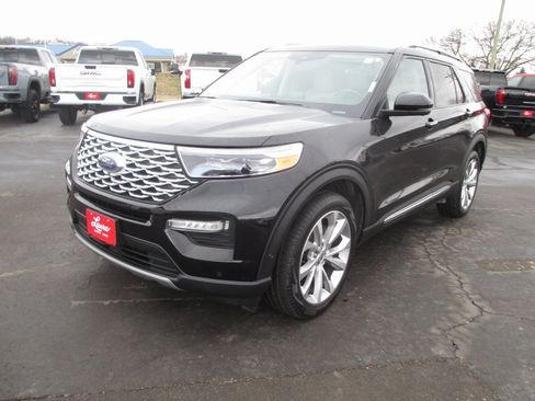 Used 2021 Ford Explorer Platinum w/ Equipment Group 601A image 9