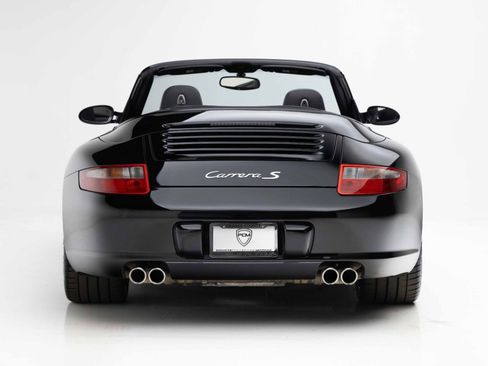Used 2008 Porsche 911 Carrera S RWD image 7