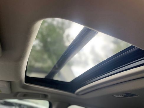 Used 2019 Honda HR-V EX image 16