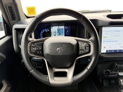 Used 2022 Ford Bronco Outer Banks AWD/4WD image 11