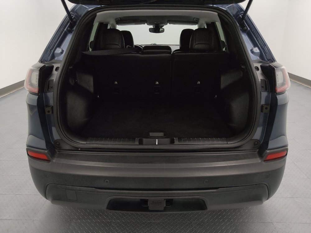 Used 2021 Jeep Cherokee Latitude Plus FWD image 29