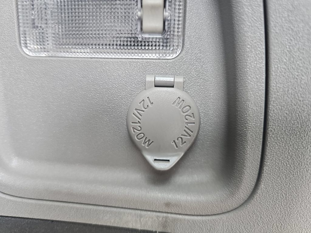 Used 2018 Toyota Sienna XLE w/ XLE Navigation Package FWD image 38