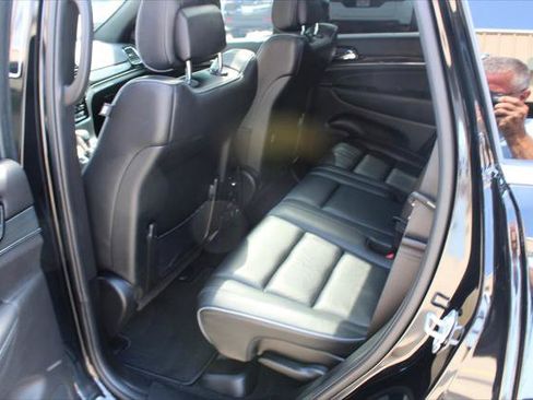Certified 2019 Jeep Grand Cherokee Overland RWD image 21