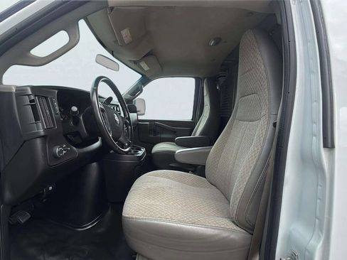 Used 2021 Chevrolet Express 2500 w/ Driver Convenience Package RWD image 13