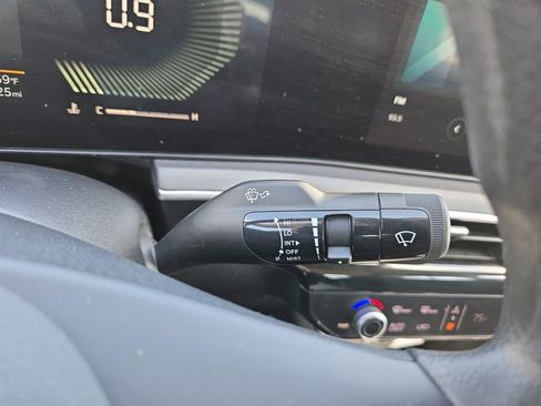 Used 2025 Kia K5 LXS image 16