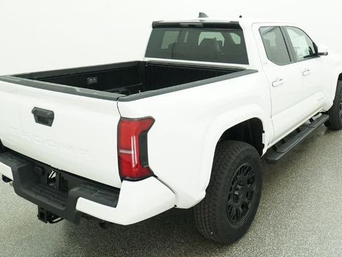 Used 2026 Toyota Tacoma SR5 RWD image 8