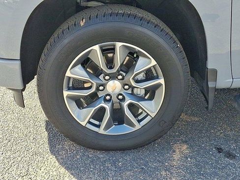 Used 2024 Chevrolet Silverado 1500 Custom w/ Turbomax Blackout Package image 8