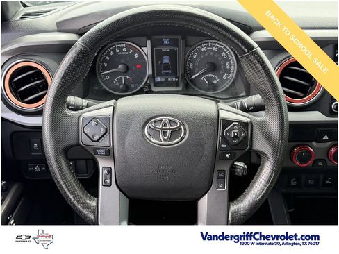 Used 2022 Toyota Tacoma TRD Sport w/ Technology Package AWD/4WD image 12