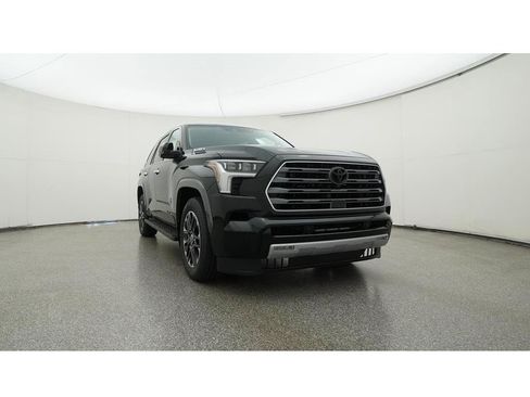 Used 2024 Toyota Sequoia Limited w/ Tow Technology Package AWD/4WD image 59