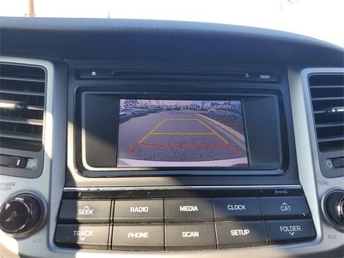 Used 2017 Hyundai Tucson SE image 23