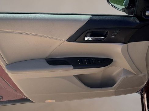 Used 2014 Honda Accord EX-L image 19