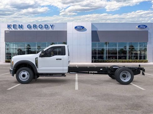 New 2026 Ford F600 2WD Regular Cab Super Duty w/ XL Chrome Package image 4