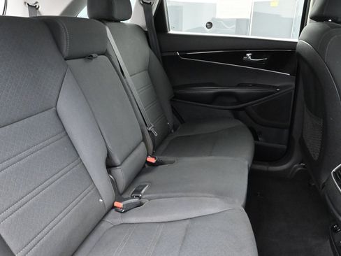 Used 2020 Kia Sorento LX w/ LX I4 Convenience Package image 27