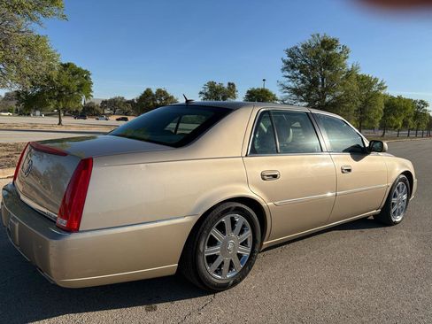 Used 2006 Cadillac DTS Performance image 45