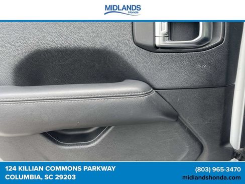 Used 2018 Jeep Wrangler Unlimited Sahara AWD/4WD image 12
