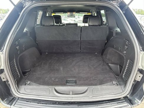 Used 2016 Jeep Grand Cherokee Laredo w/ Quick Order Package 23E AWD/4WD image 17