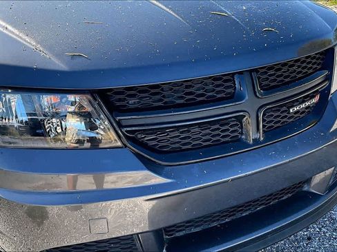 Used 2020 Dodge Journey SE w/ Blacktop Package FWD image 29