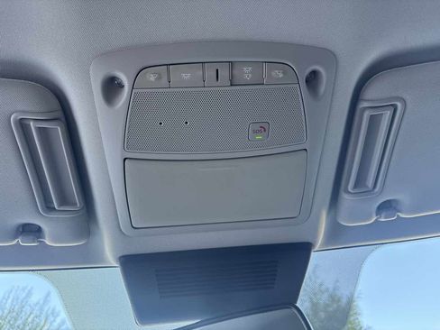 Used 2021 Nissan Armada SV w/ SV Appearance Package image 27