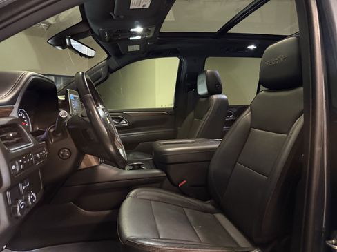 Used 2021 Chevrolet Tahoe High Country w/ Premium Package 2 RWD image 13