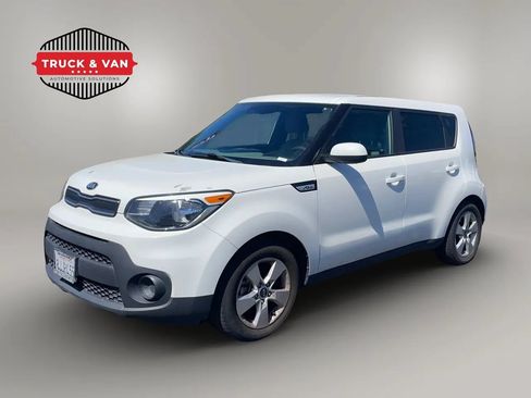 Used 2019 Kia Soul FWD image 1