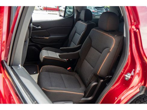 Used 2023 GMC Acadia AT4 AWD/4WD image 18