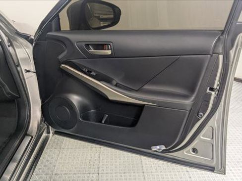 Used 2019 Lexus IS 300 w/ Premium Package image 22