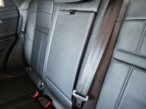 Used 2023 Land Rover Range Rover Evoque R-Dynamic S image 64