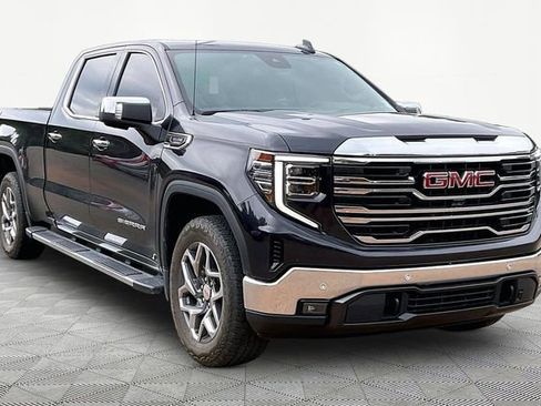 Used 2023 GMC Sierra 1500 SLT w/ SLT Premium Package AWD/4WD image 1
