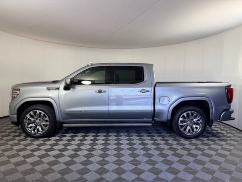 Used 2025 GMC Sierra 1500 Denali AWD/4WD image 11
