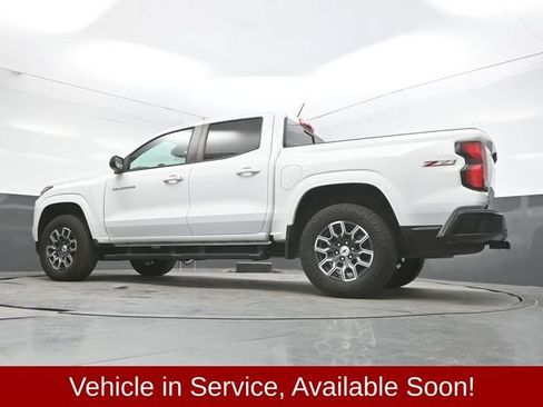 Used 2024 Chevrolet Colorado Z71 w/ Advanced Trailering Package AWD/4WD image 44