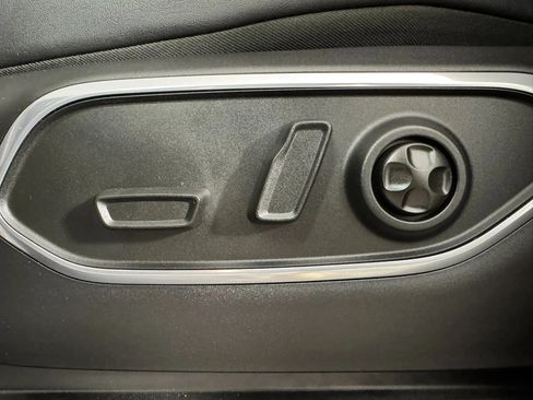 Used 2025 Jeep Wagoneer Series II AWD/4WD image 35