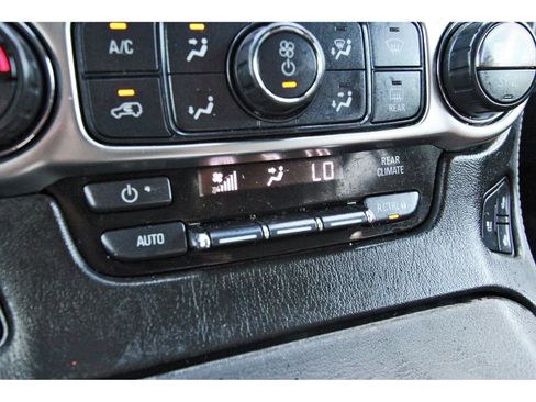 Used 2020 Chevrolet Tahoe Premier w/ Premier Plus Edition image 31