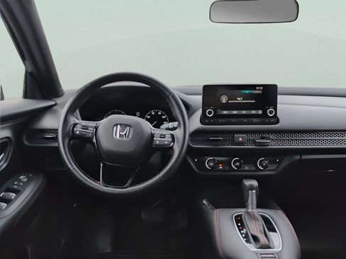 Certified 2025 Honda HR-V Sport image 11