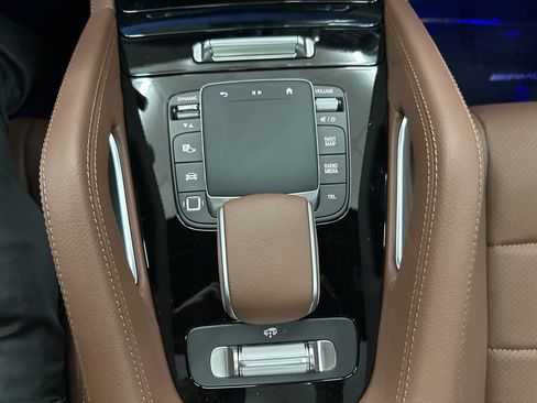 Used 2026 Mercedes-Benz GLS 450 4MATIC image 19