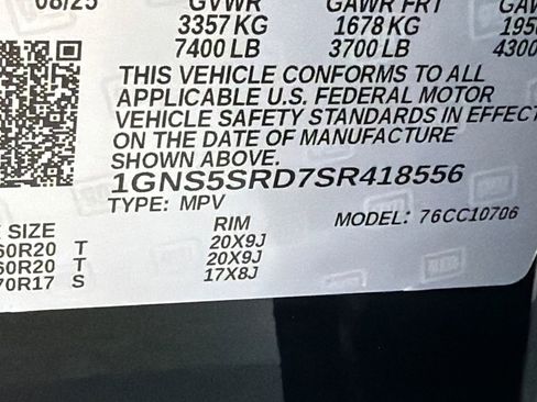 Used 2025 Chevrolet Tahoe Premier RWD image 32