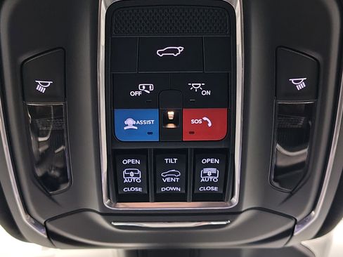 New 2026 Jeep Grand Cherokee L Limited w/ Limited Altitude Package AWD/4WD image 32