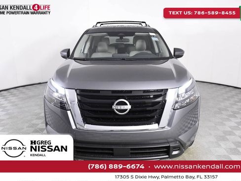 New 2024 Nissan Pathfinder SV w/ SV Premium Package image 2