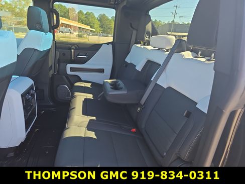 New 2025 GMC Hummer EV 3X image 15