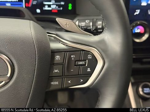 Used 2025 Lexus GX 550 AWD/4WD image 22