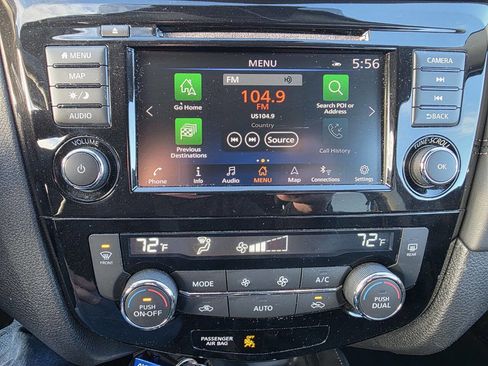 Used 2019 Nissan Rogue SL image 15