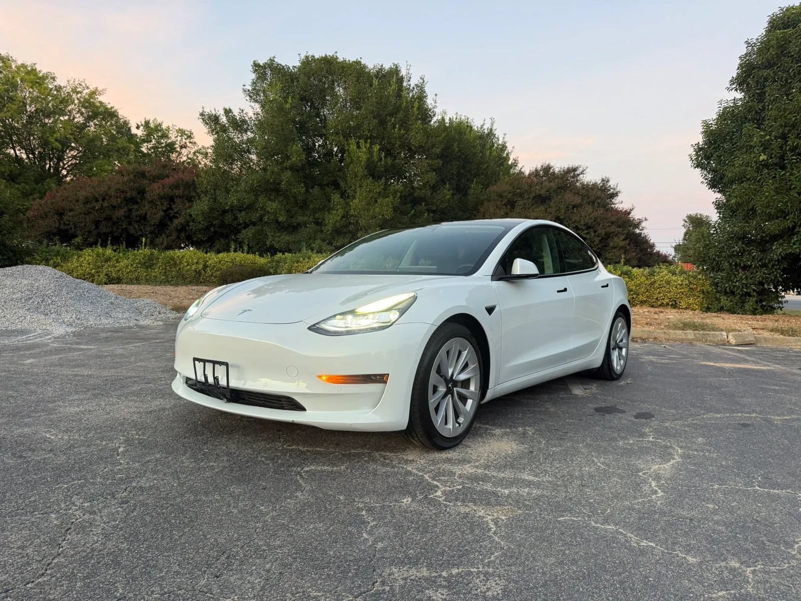 Used 2021 Tesla Model 3 Standard Range Plus RWD image 4